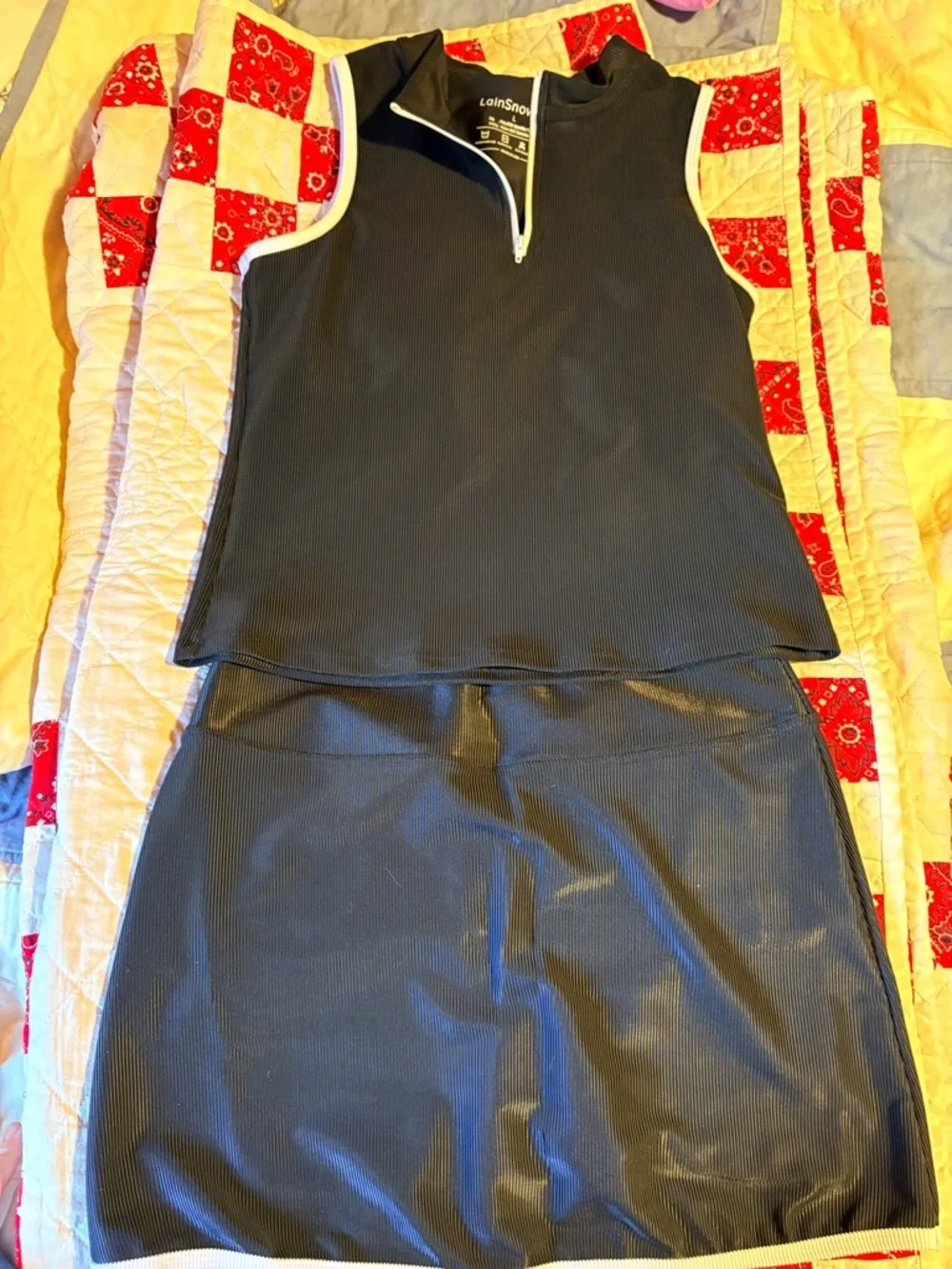 LainSnow Women's Black Tankini Top and Skirt Swim Set with White Trim (golf set) - Picture 1 of 1